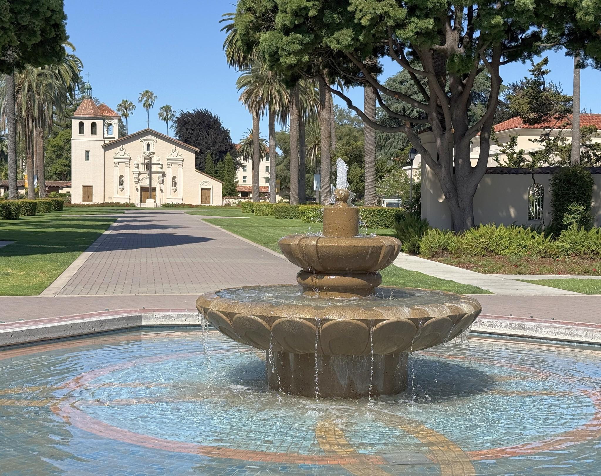 Santa Clara Mission and fountain